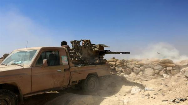 بإسناد من طيران التحالف.. تحرير واستعادة مواقع عسكرية ذات أهمية استراتيجية شرق الجوف