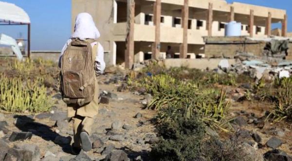 مليشيا الحوثي تحول مبنى مدرسة إلى ثكنة عسكرية في تعز