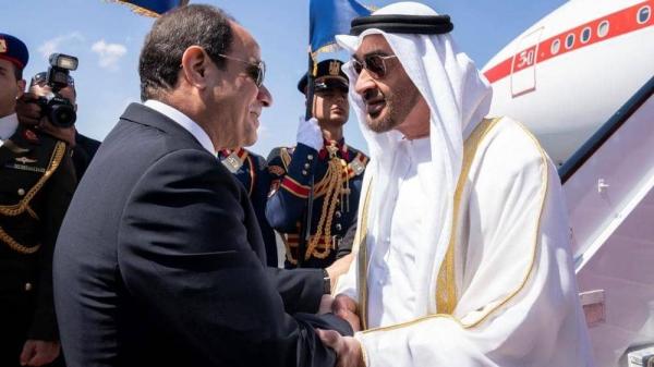 محمد بن زايد والسيسي يناقشان القضايا الإقليمية والدولية