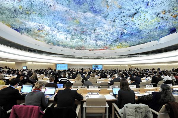 أكثر من 100 منظمة تطالب باستمرار دعم اللجنة الوطنية للتحقيق في انتهاكات حقوق الإنسان 