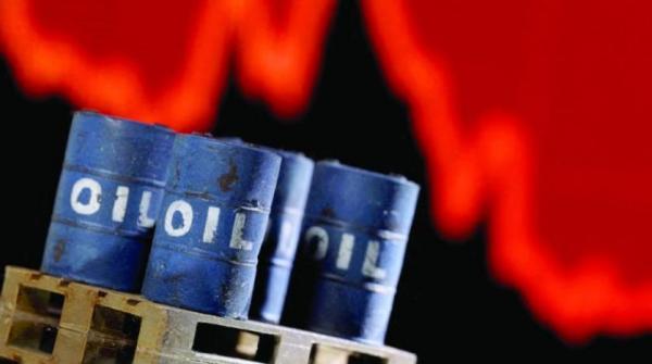 أسعار النفط تتراجع بفعل قوة الدولار