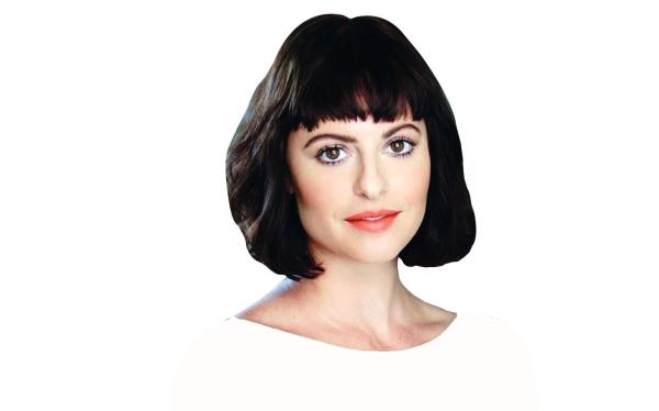 صوفيا.. «النشالة الحسناء» بثروة 100 مليون دولار