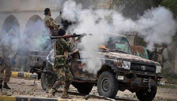 ليبيا.. أسر عالقة وسط اشتباكات دامية في طرابلس