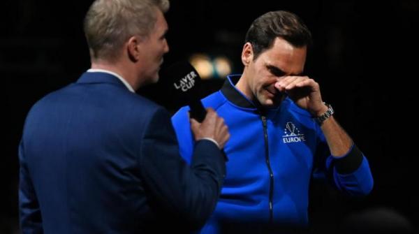 بالدموع... أسطورة التنس فيدرر يسدل الستار على مسيرته