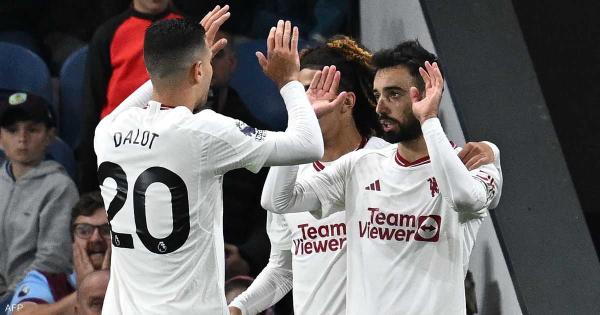 اليونايتد يضمّد جراحه الأوروبية بفوز في الدوري الإنجليزي