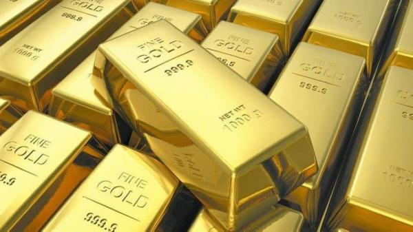 الذهب يهوي لأدنى مستوى في 30 شهراً