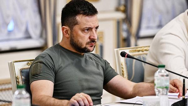 زيلينسكي: أوكرانيا لن تتفاوض مع روسيا ما دام بوتين رئيسا