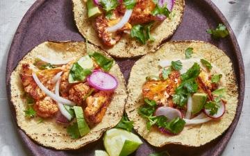 رغم البعد.. الحرب في أوكرانيا ترفع أسعار "التاكوس" المكسيكي