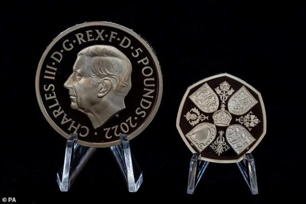 سيتم تداولها قبل عيد الميلاد.. سك أولى العملات بصورة الملك تشارلز