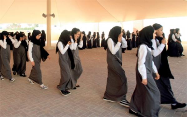 وفاة معلمة أمام تلاميذها بإحدى مدارس لحج