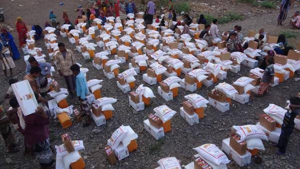 خلال 72 ساعة.. هلال الامارات يقدم الدفعة الثانية من المساعدات لحالات نزوح جديدة غرب تعز