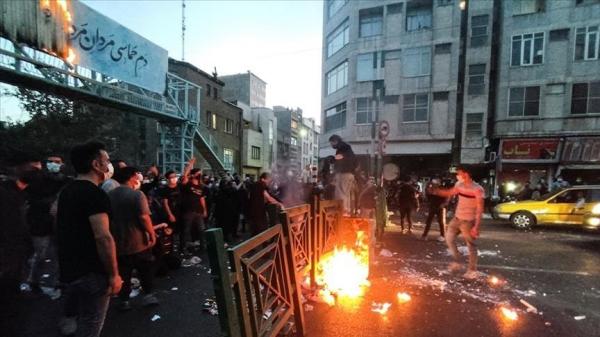 البيت الأبيض: سنفرض عقوبات شديدة على مرتكبي العنف ضد المتظاهرين الإيرانيين