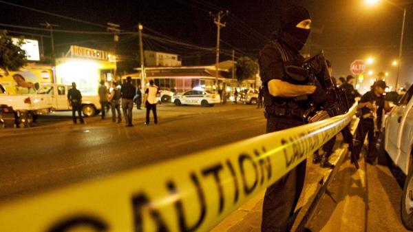 بينهم رئيس بلدية.. مقتل 18 شخصاً في هجوم مسلح بالمكسيك