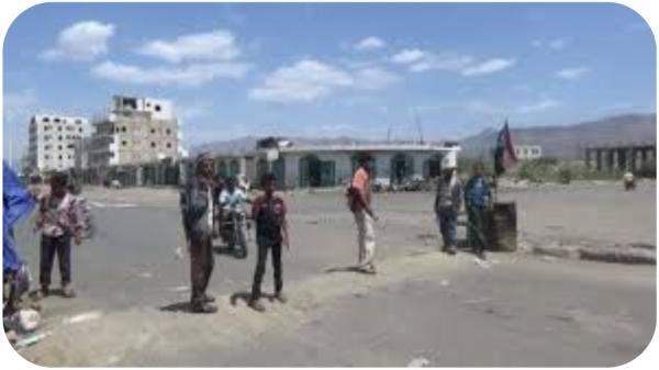 استهداف أفراد نقطة أمنية في لحج  بقنبلة بدوية 