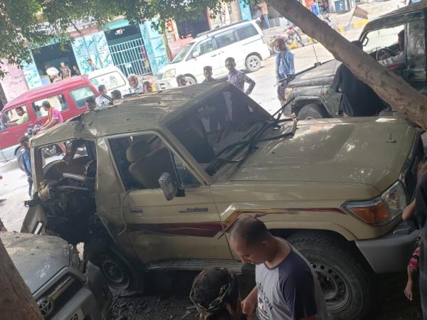   تعز: تعرض شيخ قبلي لمحاولة اغتيال بعبوة ناسفة وإصابة 2 مهمشين