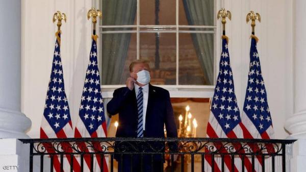 الرئيس الأميركي يعود للبيت الأبيض بعد تلقيه علاج  كورونا