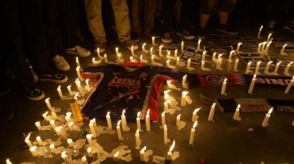 الرئيس الإندونيسي: لا عقوبات من «الفيفا» بسبب كارثة التدافع