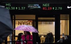  وول ستريت تغلق على انخفاض حاد مع تزايد توقعات رفع الفائدة