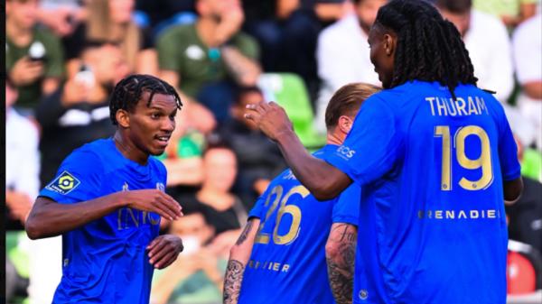 الجزائري بوداوي يقود نيس إلى صدارة الدوري الفرنسي