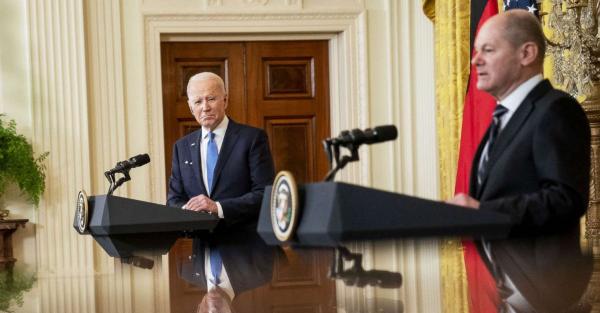 شولتس وبايدن: تهديدات الكرملين النووية «غير مسؤولة»