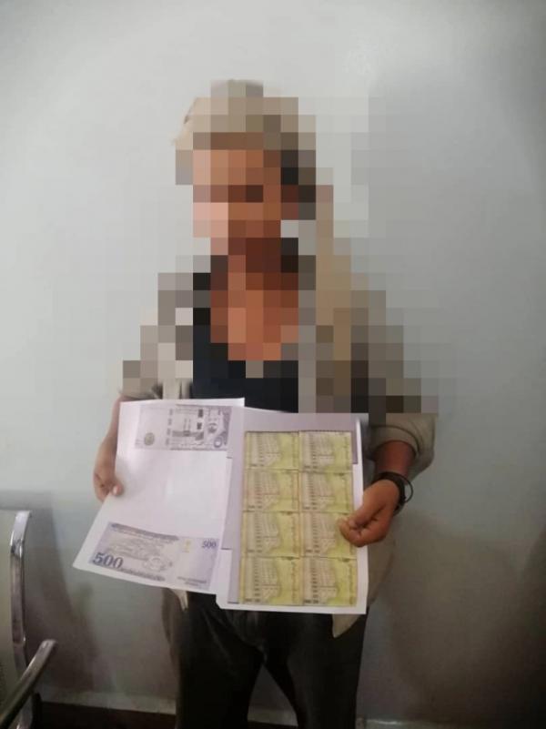 القبض على مزور للعملات النقدية في أحد فنادق عدن