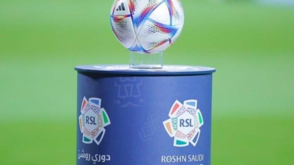 مدرب في الدوري السعودي يتورط بالحصول على عمولات "غير شرعية"