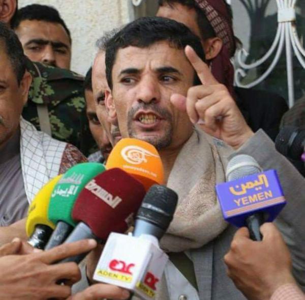 أبو علي الحاكم  يهدد شيخ حوثي بالتصفية الجسدية