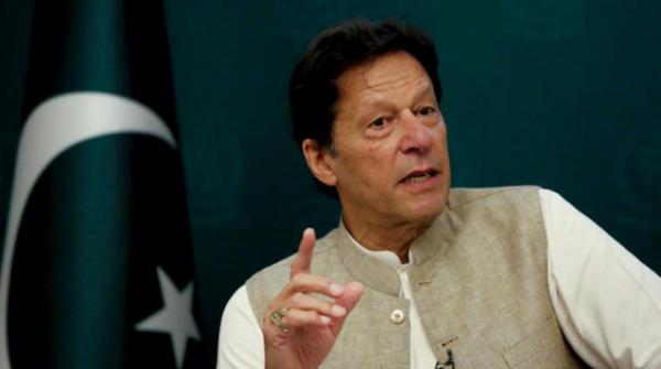حزب عمران خان يفوز بأغلبية المقاعد في انتخابات تكميلية بباكستان