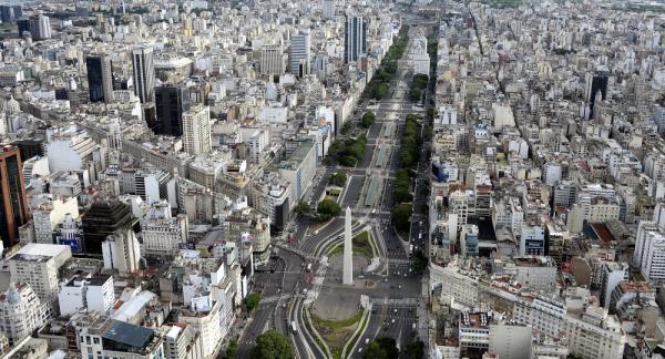 الأرجنتين تمنح العمال إعفاء ضريبياً ابتداء من نوفمبر