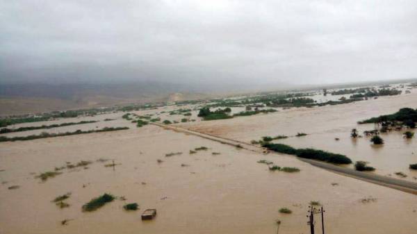 العثور على 3 جثث لضحايا اعصار "لبان" بالمهرة.. والسلطات تبحث عن ناجين