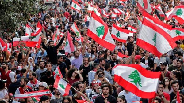 لبنان.. الانتفاضة مستمرة وتعديل وزاري يُحسم خلال أيام