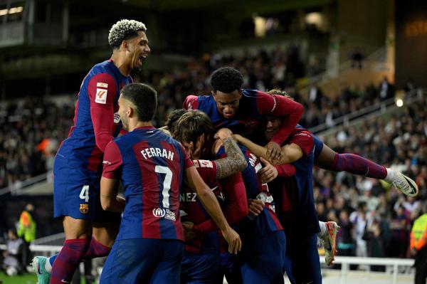 برشلونة ينجو من فخ بلباو ويقلص الفارق مع ريال مدريد قبل "الكلاسيكو" في الدوري الإسباني