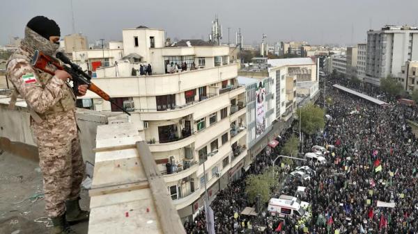 الأمن الإيراني يطلق النار على المتظاهرين بعد إحياء أربعينية أميني
