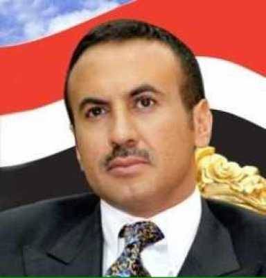 السفير أحمد علي عبدالله صالح يُعزي في وفاة الشيخ أحمد حزام جعموم