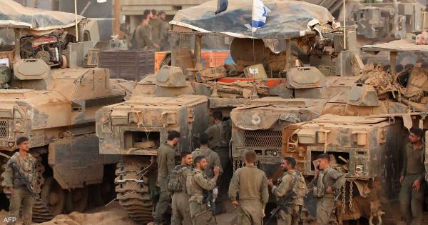 انسحاب إسرائيلي مفاجئ من منطقة البحث عن جثث رهائنها المحتجزين في غزة وسط ضغوط وخشية مواجهة مع "حماس"