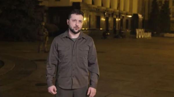 زيلينسكي من دجى كييف: القصف لن يحطمنا