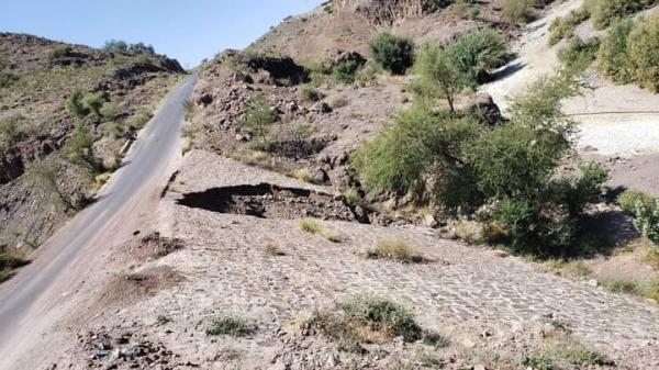 الضالع.. جسر "المكسّرة" يتعرض للانهيار وسط صمت السلطة المحلية الخاضعة للحوثيين