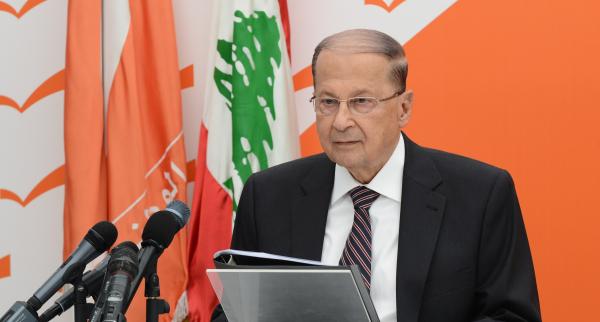 رئيس لبنان المنتهية ولايته يغادر القصر الرئاسي