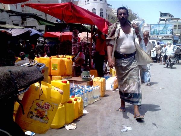 عصابة الحوثي تسعى لإصدار حكم للاستيلاء على قلعة باب مشرف بالحديدة 