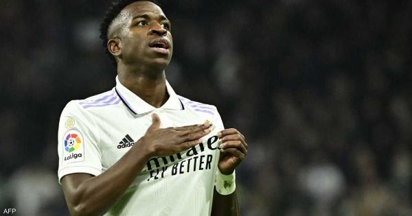ريال مدريد يجدد عقد المهاجم البرازيلي فينيسيوس جونيور حتى عام 2027