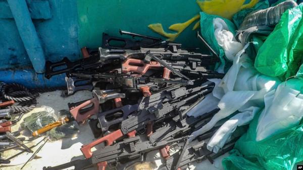 الولايات المتحدة تفرض عقوبات على شبكة تهريب أسلحة لداعش بين الصومال واليمن