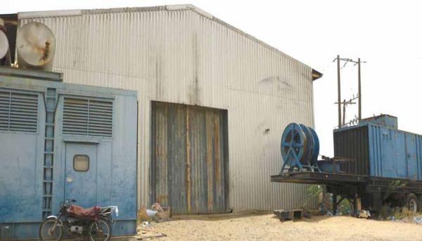 لجان حوثية من صنعاء لنهب كهرباء الحديدة بذريعة الفاقد  