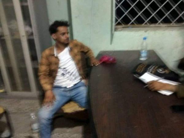 تعز: القبض على المتهم بابتزاز الناشطة سارة علوان بعد 5 أشهر من تستر الأمن عليه