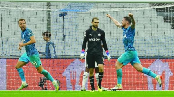 بايرن ميونيخ يثبت أنه الرقم الصعب أوروبياً... وصلاح يطالب ليفربول بانتفاضة