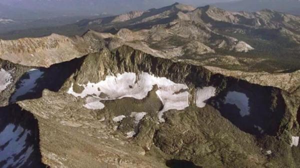 الأنهار الجليدية في كليمنجارو وأفريقيا ستختفي عام 2050