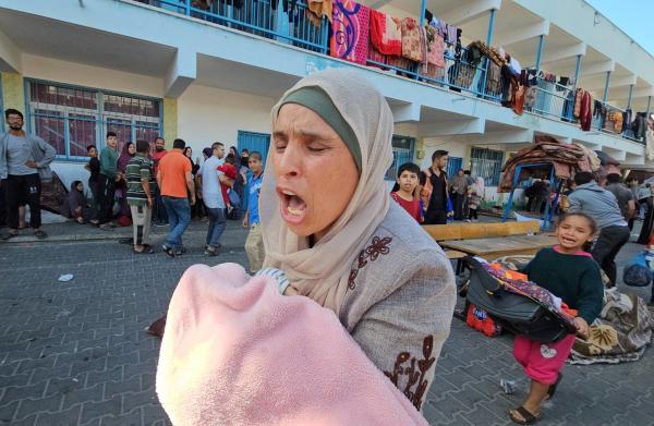 150 قتيلاً وجريحاً بقصف إسرائيلي لمدرسة تؤوي نازحين في غزة