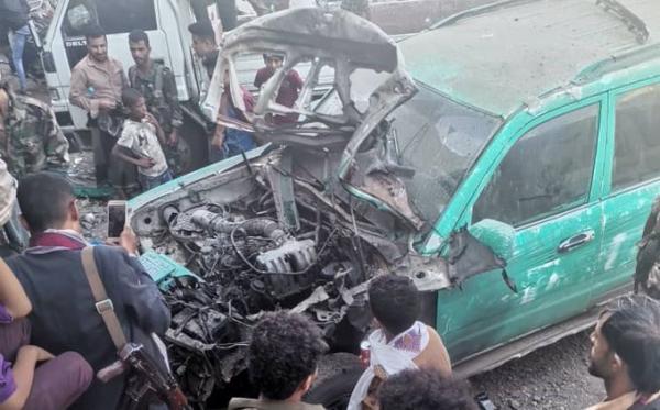 تعز: قيادي متحوث يفجر سيارته زاعما تعرضه لمحاولة اغتيال