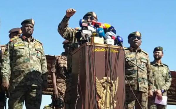 البرهان: الحوار السياسي جار في السودان ولا يشمل أنصار البشير