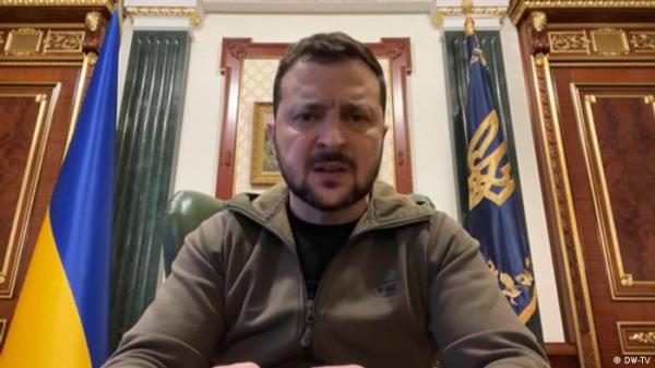 زيلينسكي: إيران "تكذب" حتى مع اعترافها بتقديم مسيرات لروسيا