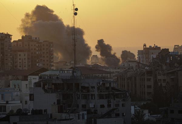 وزارة الصحة في غزة : ضربة إسرائيلية تستهدف مبنى بمستشفى الشفاء